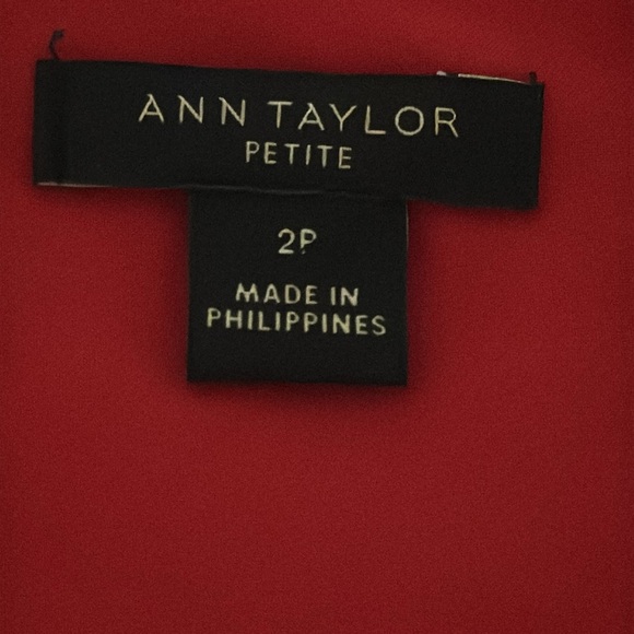 Ann Taylor Petite Double weaved seamed Red V-Neck Dress fit & flare dress Sz 2P - Picture 7 of 8